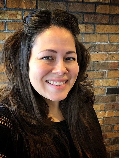 Lombard Dental Arts offers exceptional administrative support as the Office Manager near Villa Park, IL in 60148. Dental Office Manager Jennifer in Lombard, IL.